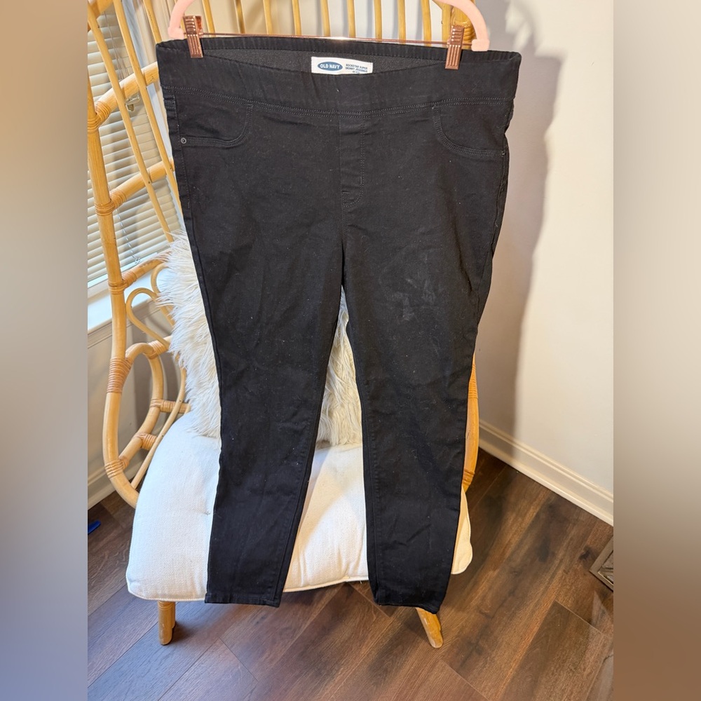 Old Navy Jeans Rockstar Skinny Mid Rise Women’s 18 Black Distressed  Raw Hem